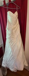 Size 12 Kleinfeld's Bridal Wedding Dress