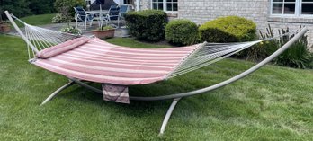 Two-Person Quilted Hammock With Arc Stand - Red & White Stripe