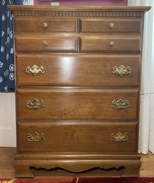 COLONIAL EARLY AMERICAN STYLE 4 DRAWER DRESSER CHEST (1 OF 2)