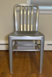 Flash Furniture Commercial Grade Metal Indoor-Outdoor Chair