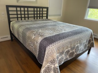 Queen Size Metal Bedframe