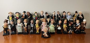 LARGE COLLECTION OF ROYAL DOULTON FIGURINES DEPICTING CHARLES DICKENS' NOVEL CHARACTERS