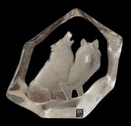 VINTAGE SIGNED MATS JONASSON SWEDEN ETCHED PAIR OF WOLVES LEAD CRYSTAL PAPERWEIGHT