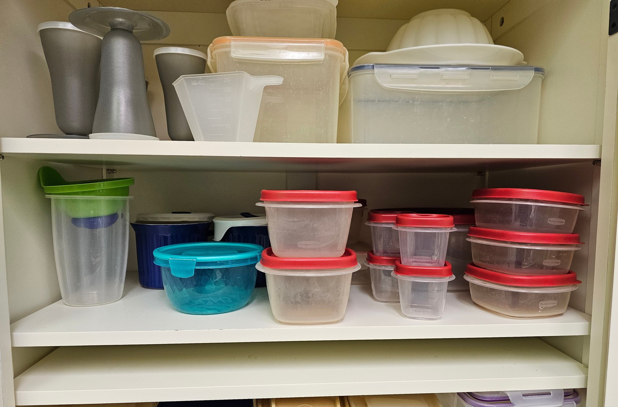 R3 Containers R3 Lot Of Containers #68666 | Auctionninja.com