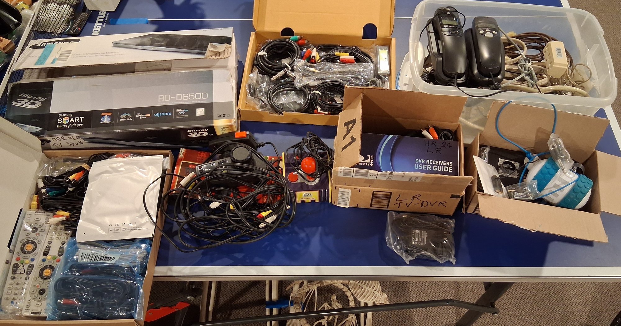 R7 Assorted Electronics #62068 | Auctionninja.com