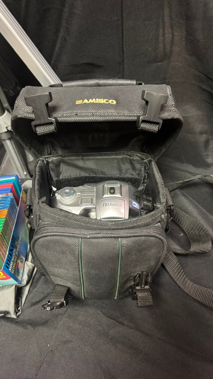 R9 Digital Camera Lot To Include Camera, Recording Discs Tripod, And ...