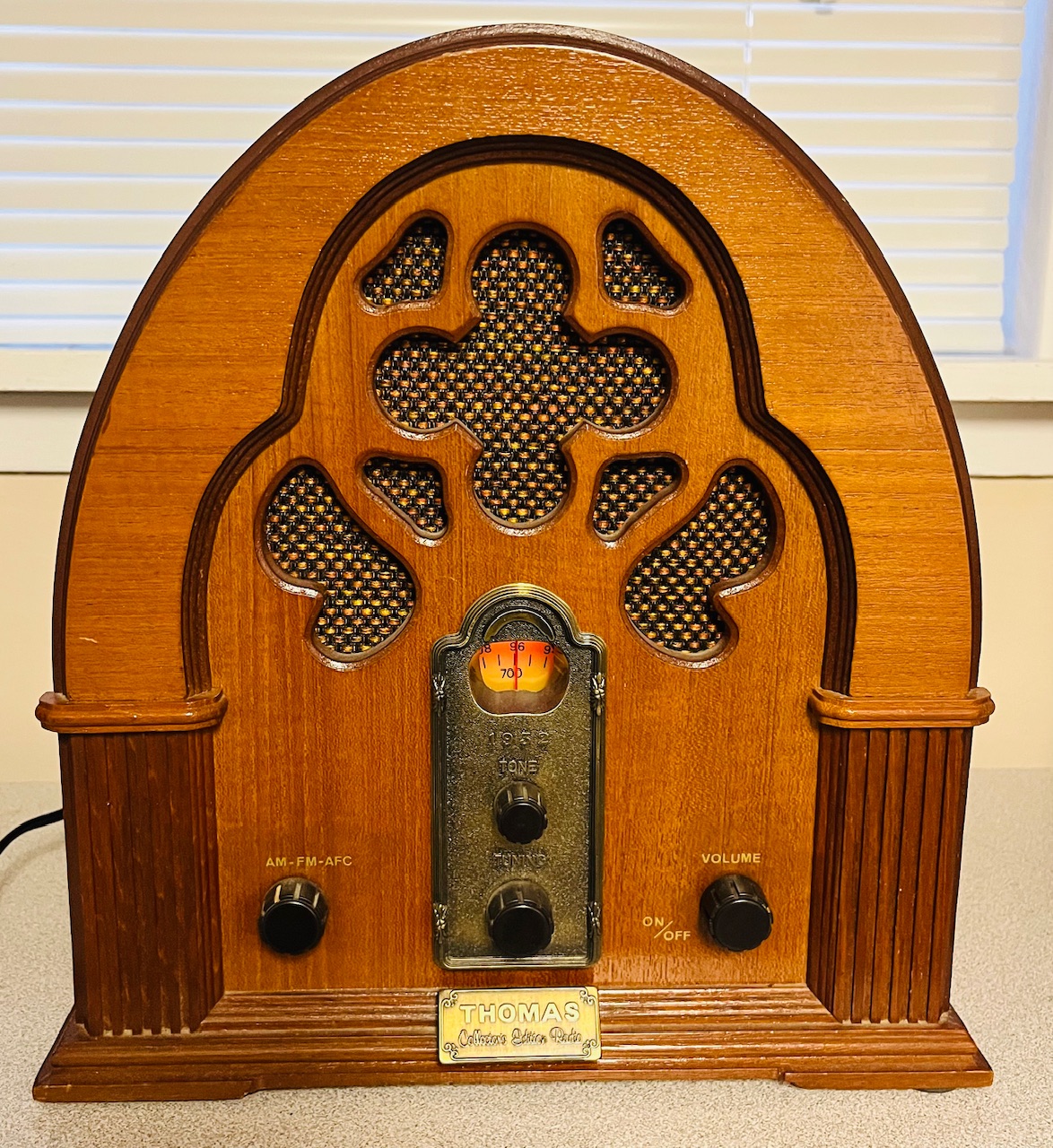 R13 Thomas Collectors Edition Radio Model 217 With Cassette Tape Player ...