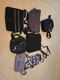 RR3 Travelon & Lug Purses Collection