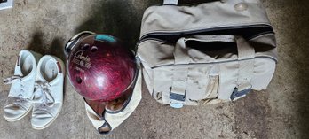 R0 Bowling Ball With Bag And Size 6 Women's Bowling Shoes