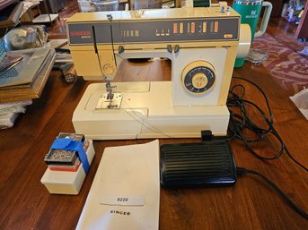 R2 Singer Sewing Machine Model Number 8220