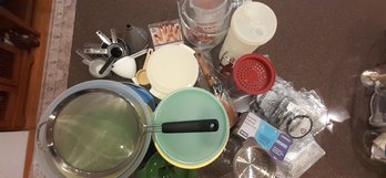 R3 Measuring Cups, Containers, Lids, Utensils Includes Measuring Cups/spoons, Mixing Bowls, Storage Container
