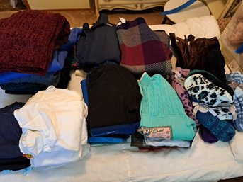 Rm. 3. Variety Of Women's Clothing Sizes Small To Medium