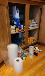 R4 Office Supply Lot Including Large Envelopes, File Folders, Note Pads, Envelopes, Packing Tape Dispensers