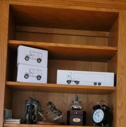 R4 Assorted Office Decor Including Golf Themed Items, Books And Other Item