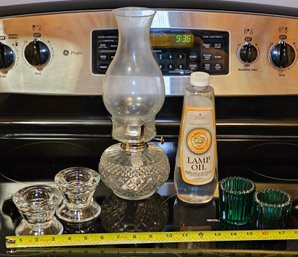 R2 Vintage 1985 Lamp Light Farms Oil Lamp With Lamp Oil And Two Sets Of Candle Holders