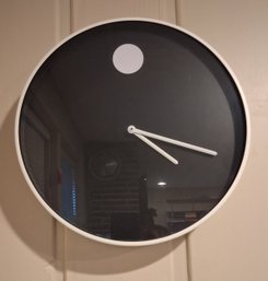 R7 Howard Miller Museum Wall Clock