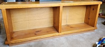 R7 Wooden 4ft 3in L X 18.5in H X 9in D Shelving