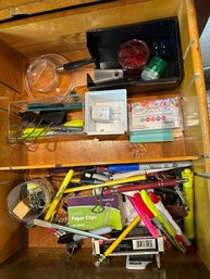 R1 Office Supply And Desk Accessory Mixed Lot