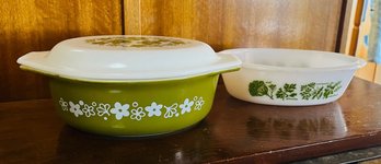 R5 Vintage Spring Blossom Crazy Daisy Large Covered Casserole, 2 .5 Quart, Glasbake J235 Dish