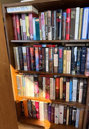 R8 Book Collection – Diana Gabaldon, Robert Galbraith, David Baldacci, Robert Ludlum & More