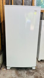 R0 Whirlpool Upright Freezer Unit