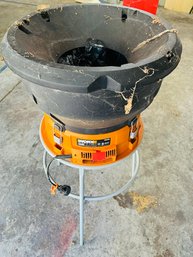 R0 WORX 13 Amp Electric Leaf Mulcher