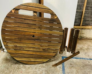 R0 Outdoor Wood 4ft Diameter Patio Table