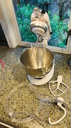 R2 KitchenAid Ultra Power Tilt-Head Stand Mixer KSM90 W/Attachments