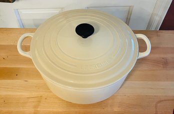 R2 Le Creuset ~5.5 Qt Dutch Oven #26 Cast Iron