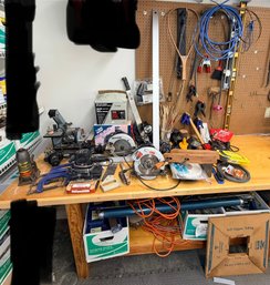 R0 Large Garage Tool Lot  Craftsman, Skilsaw, Clamps, Levels, Cords & More