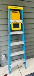 S2 Werner 6ft Fiberglass Ladder