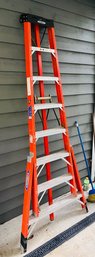 S2 Werner 8 Ft Fiberglass Tripod Stepladder, 300 Lb Capacity
