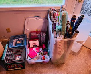 R4 Christmas Wrapping Paper, Ribbon, Boxes, Cards, Totes