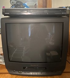 R4 Panasonic CRT Television (20 Inch) With Toshiba DVD Recorder & Universal Remote