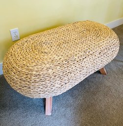 R6 Wicker Foot Stool Ottoman