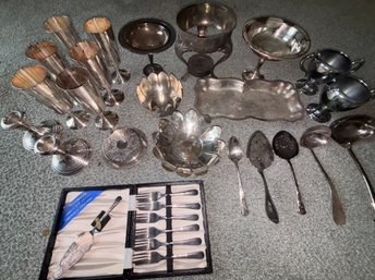 R1 Kent Silversmiths Serving Ware Collection