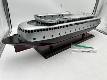 R4 Large 'Kalakala' Yacht Model – 37.5' Long