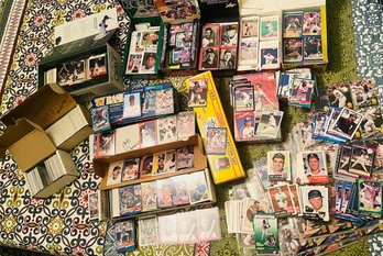 R3 Sports Card Collection Baseball 80s, 90s Jeff Bagwell Rookies, Ken Griffey Jr, Mattingly,  Ripken, Sosa