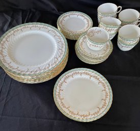 R3 Incomplete Set Of  Devon Green Aynsley China