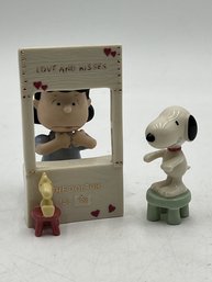 R1 Collectible 2007 Lenox Snoopy Steals A Kiss With Box