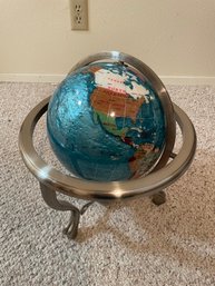 R4 Spinning World Globe