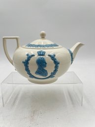 R2 Wedgewood Queensware Coronation Teapot
