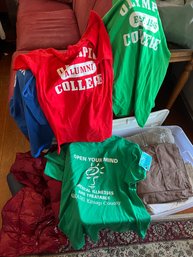 Tub With Bedding, Throw Blankets, T Shirts And Yoga Mat