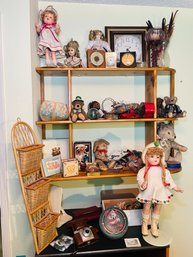 R10 Agfa Camera, Dolls, Teddy Bears, Vases, Decor