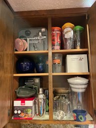 R3 Corkscrew, Sports Cups, Cocktail Shakers, Sea Stones, Water Pitcher, Pots And Pans