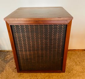 Rm13 Two University Vintage Speakers