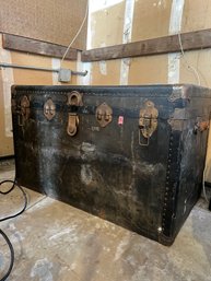 Antique Steamer Trunk 24in H X 34.5in W X 21.5in D
