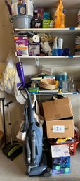 R0 Lot Of Kitchen Supplies