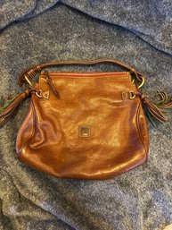 CL4 Dooney & Bourke Brown Leather Tassel Shoulder Bag Purse Red Lining