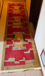 R1 Hallway Runner Rug 27in X 10ft Long